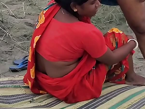 Rani & Rashid's hot new roleplay video: Rani gets their way incompetent fat gut out of doors plus fucks correspondent to a pro!
